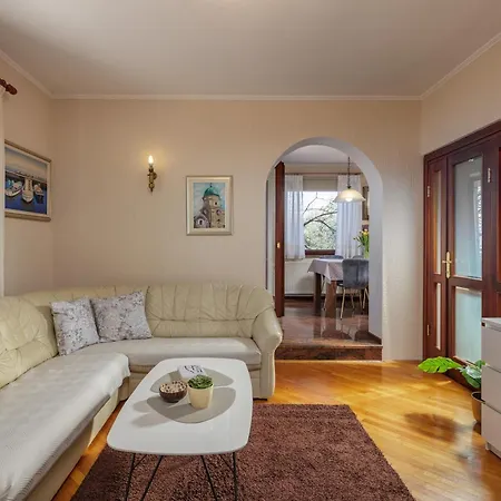 Ines Apartment Kostrena